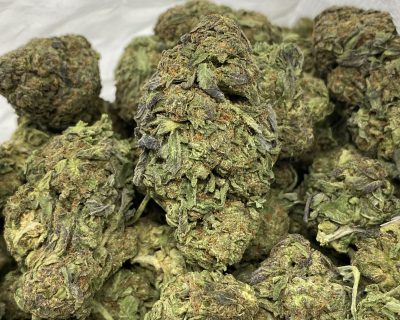 WEDDING CAKE ($524.99 LB) - Image 1